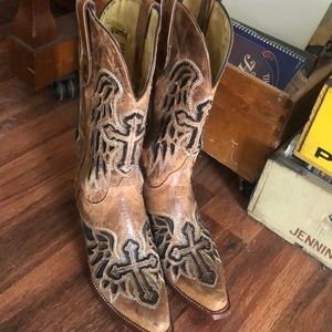 New cowgirl boots